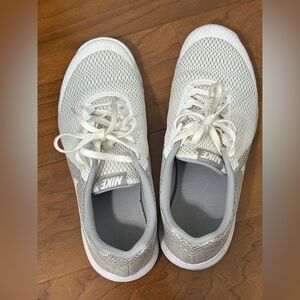 Nike Women's Mesh White and Gray Sneakers